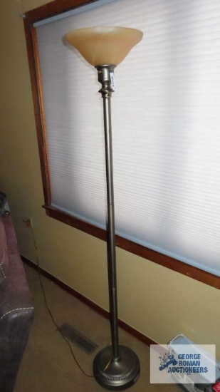 Pole lamp