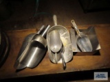 Stainless steel scoops, plastic scoop, etc.