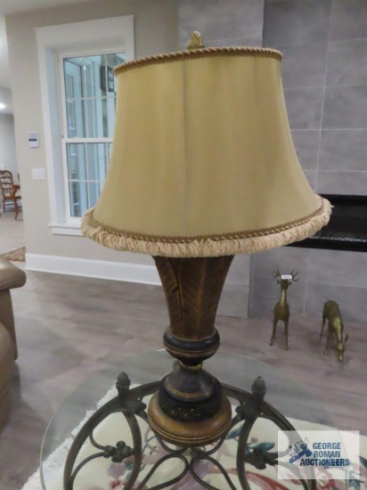 Decorative lamp. 34-/2" tall.