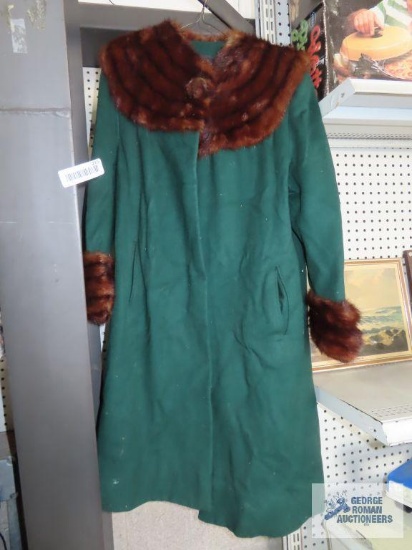 Strouss-Hirshberg's ladies jacket. No size.