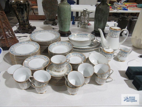 Noritake china set service for 12, not complete