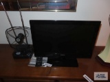 Toshiba, model 19SL410U, 19-in flat screen TV with remote