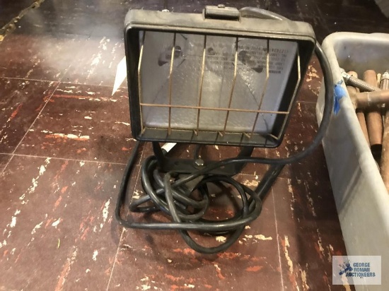 SMALL PORTABLE LIGHT