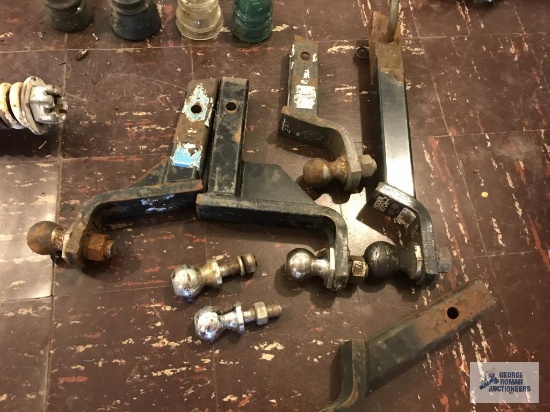(5) TRAILER HITCHES