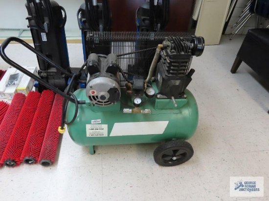 Air compressor, model number 1NNF6AGM05