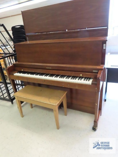 Baldwin spinet piano