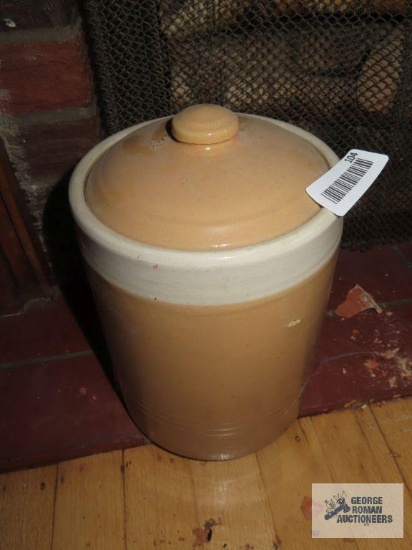 Crock with lid, made in USA