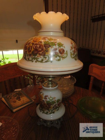 Gone with the wind style lamp