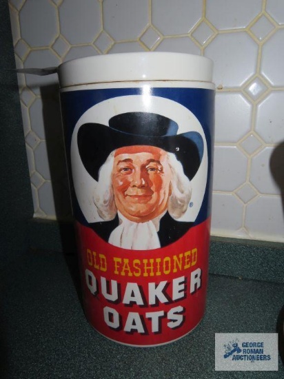 Old fashioned quaker oats cookie jar