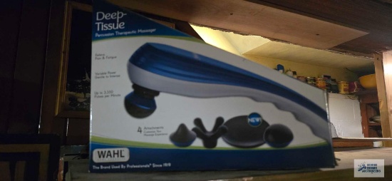 Wahl deep tissue massager