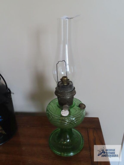 Aladdin model B antique oil lamp