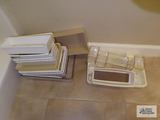 Silverware containers, plastic baskets and other sorting containers