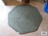 4-ft octagon rug