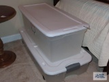 Two totes