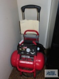 Craftsmen 125 psi,1 hp, 5 gallon air compressor on cart with wheels