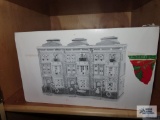 Department 56, Dickens Village Series, Mulberrie Court