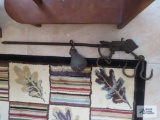 Model 200 Truitt best warranted antique counterweight scale with counterweight