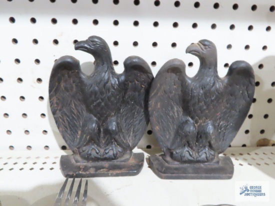 Heavy cast iron eagle bookends