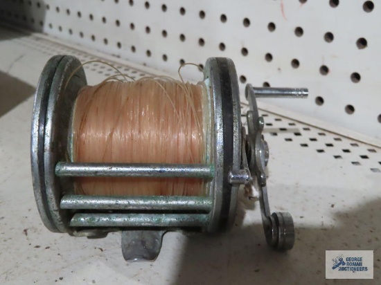 Vintage Penn Senator 3/0 game fishing reel