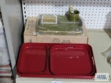 Plastic serving tray set and etc