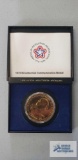 American Revolution Bicentennial 1972 George Washington gold color medal