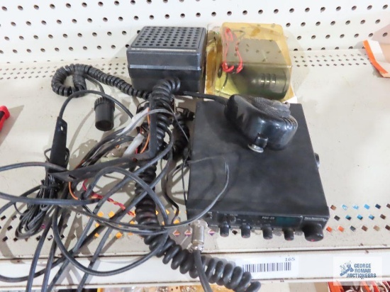 Pana Dynamics model PDC-29 CB radio with microphone, Vanco SPB-5 speaker, and three-way accessory