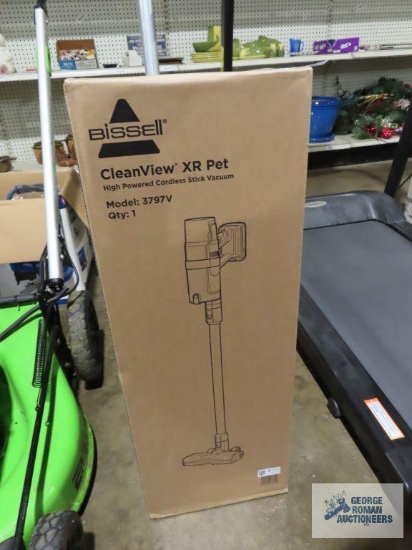 Bissell cleanview XR pet high-powered cordless stick vacuum, new in box