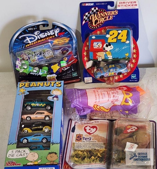 Peanuts Racing Champions 5 pack diecast car set, McDonald's toys, Winner Circle Jeff Gordon Peanuts