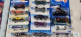 1991-1992 and 1995-1996 Hot Wheels cars, new in packages