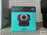 Logitech G615 portable HD 1080P webcam in box