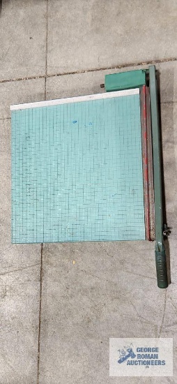 Vintage Photo Materials Co. paper cutter