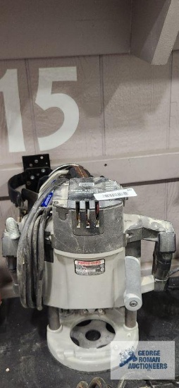 Porter-Cable model 7539 variable speed production plunge router