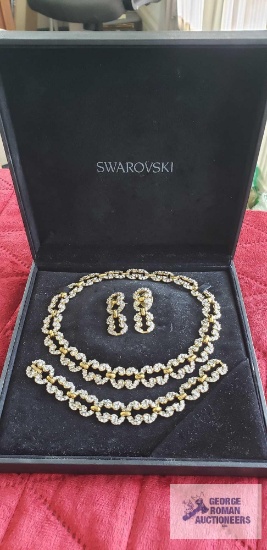 Swarovski necklace, bracelet and earrings set