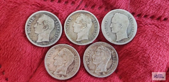 1935, 1945, 1954, and (2) 1960 Venezuelan 5 Bolivares coin