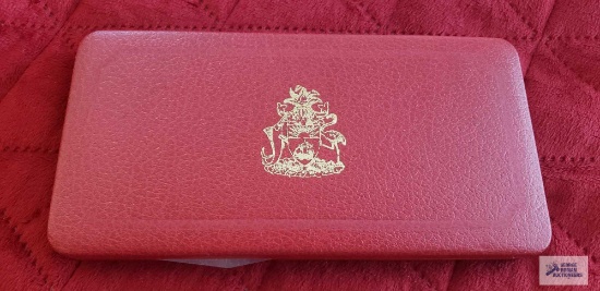 Commonwealth of Bahamas proof set minted at the Franklin Mint. Not sure if complete set.