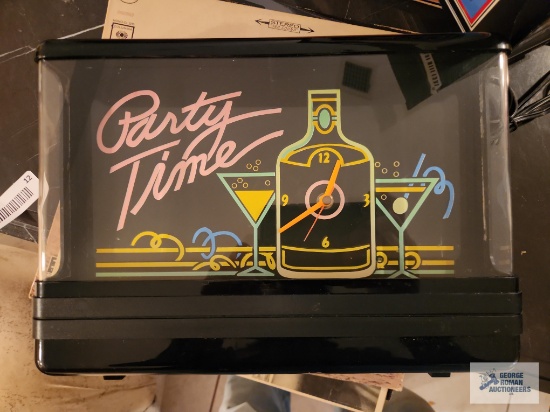Neon quartz table clock, Party Time