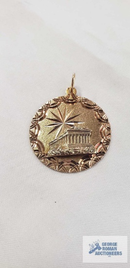 14K Yellow Gold Round Pendant.