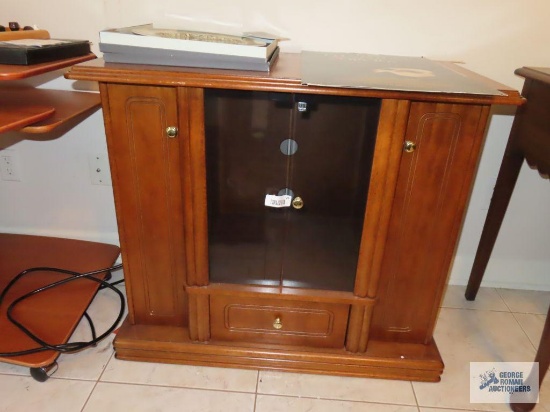 Small entertainment cabinet