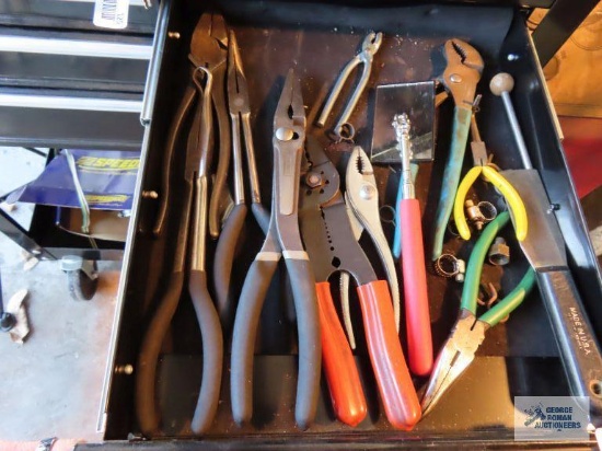 Needle nose pliers, wire cutters, mechanics mirror in one drawer