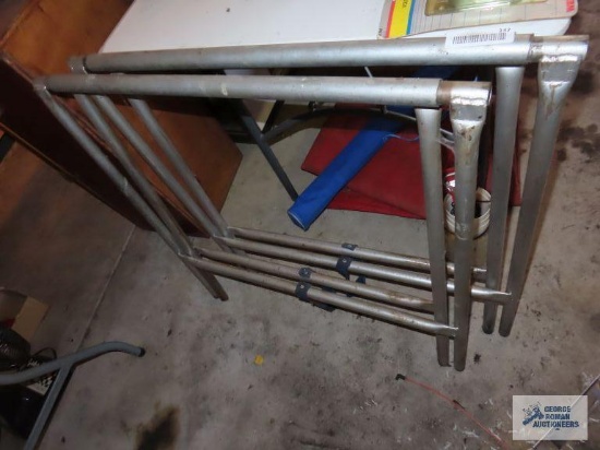 Body panel sawhorses