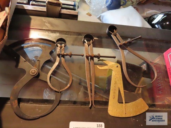 Machinist calipers