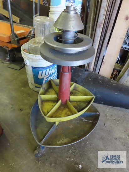 Manual wheel balancer