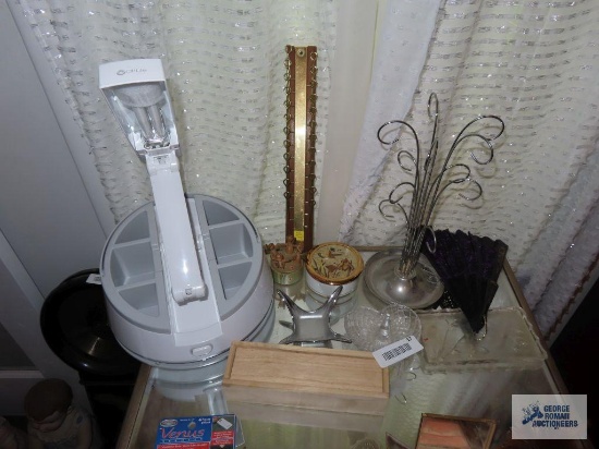 Ott-Lite, trinket boxes, Oriental fan