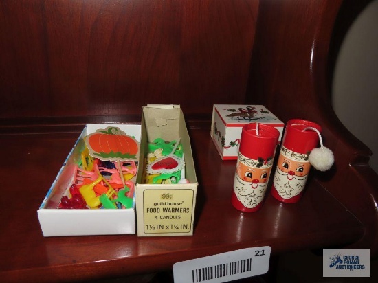 Santa Claus match holder, bar items and potpourri press match holder