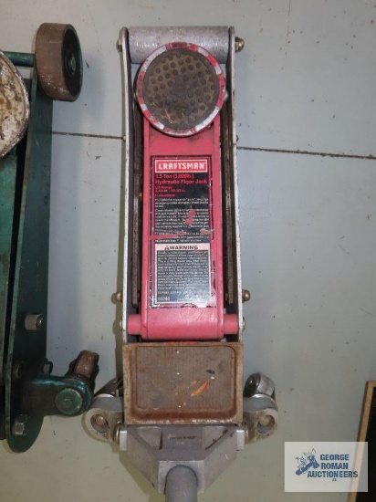Craftsman 1-1/2 ton hydraulic floor jack lift range 3-3/4" to 18-1/2". Number 50240