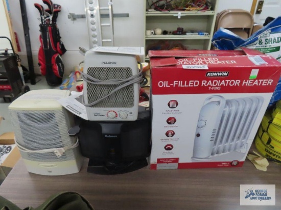Oil-filled radiator heater with box and three assorted heaters
