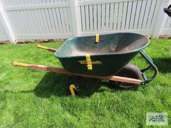 True Temper EZ 2 handle wheelbarrow
