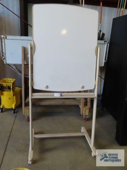 Roll about dry erase board