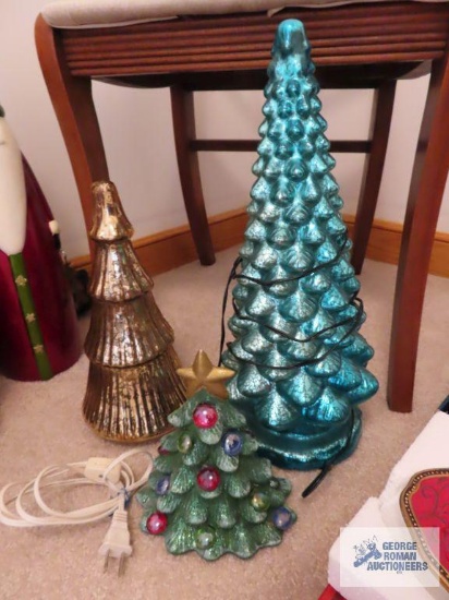 Christmas tree lamps and one decoration