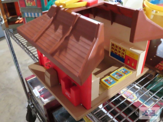 1974 Playskool Familiar Places McDonald's Restaurant